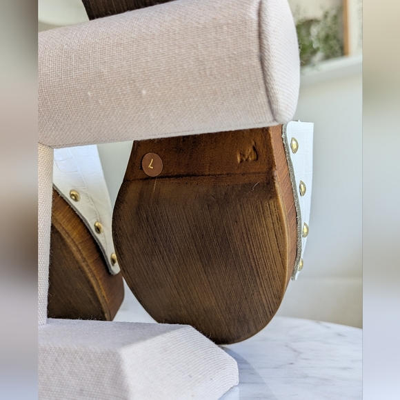 Vince Camuto Wooden Sandal - Picture 8 of 9